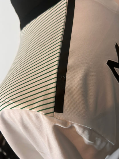 Liverpool Mohamed Salah 2017-18 Away Football Shirt Large New Balance