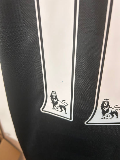 Liverpool Roberto Firmino 2016-17 Away Football Shirt Large New Balance