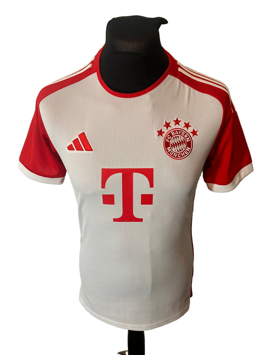 Bayern Munich 2023-24 home football shirt, adidas, small, white, Harry Kane, front