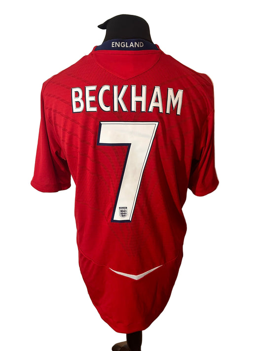 England 2008-10 away football shirt, umbro, large, red, David Beckham, back