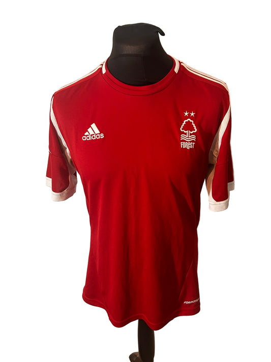 Nottingham Forest 2013-14 home football shirt, adidas, large, red, front