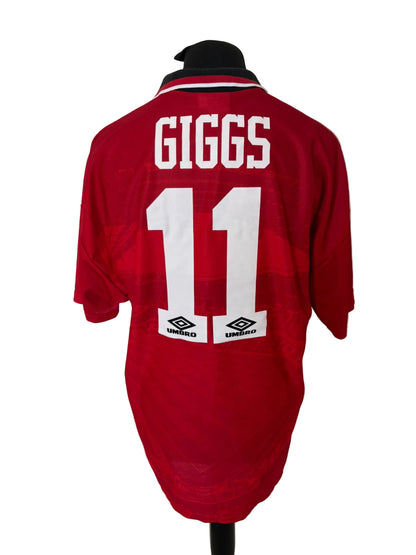 Manchester United 1994-96 home football shirt, red, Extra Large, XL, Umbro, Ryan Giggs, back